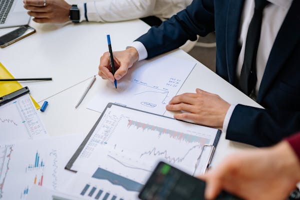 تحليل تكلفة النقرة (CPC) وتأثيرها على ميزانيتك