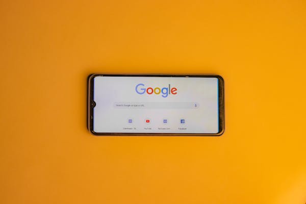 مكتبة الإعلانات جوجل (Google Ads Transparency) وتحليل المنافسين