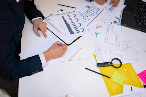 هل يُعدّ مبلغ 20 دولارًا يوميًا مناسبًا لإعلانات جوجل في المملكة